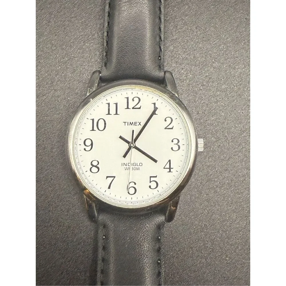 Timex Indiglo Ladies Wristwatch Black Leather Band Water Resistant